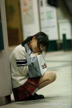 事物的秘密截取水中一段